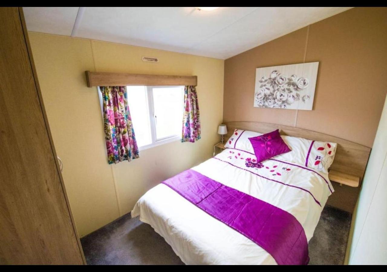 Sbl70 - Camber Sands Holiday Park - Sleeps 8 - Close Swimming Pools And Facilities - Private Parking Luaran gambar
